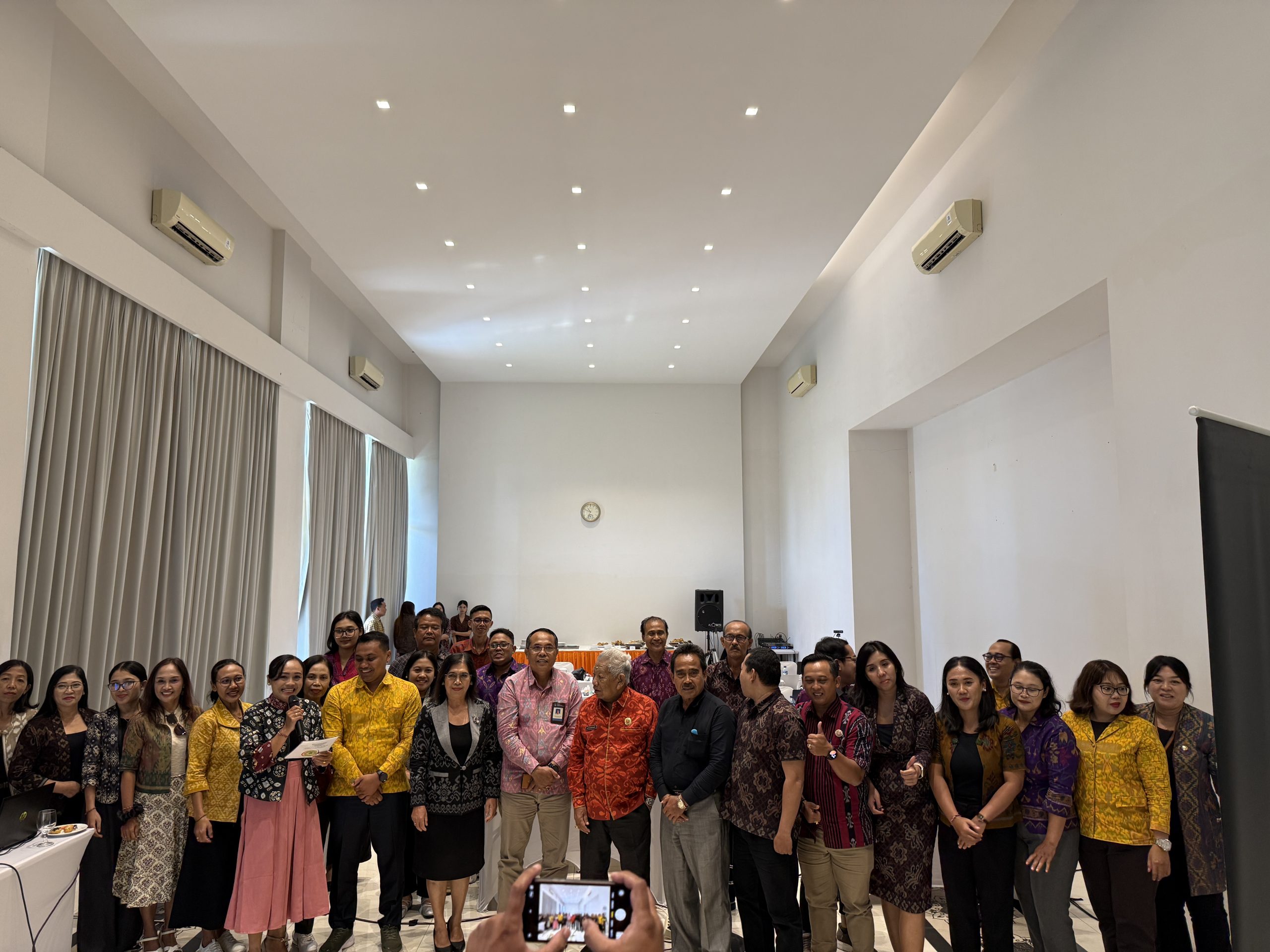 Read more about the article Perkuat Koordinasi Program PPG, UPMI Bali Selenggarakan Rapat Luar Kantor Tahun 2026
